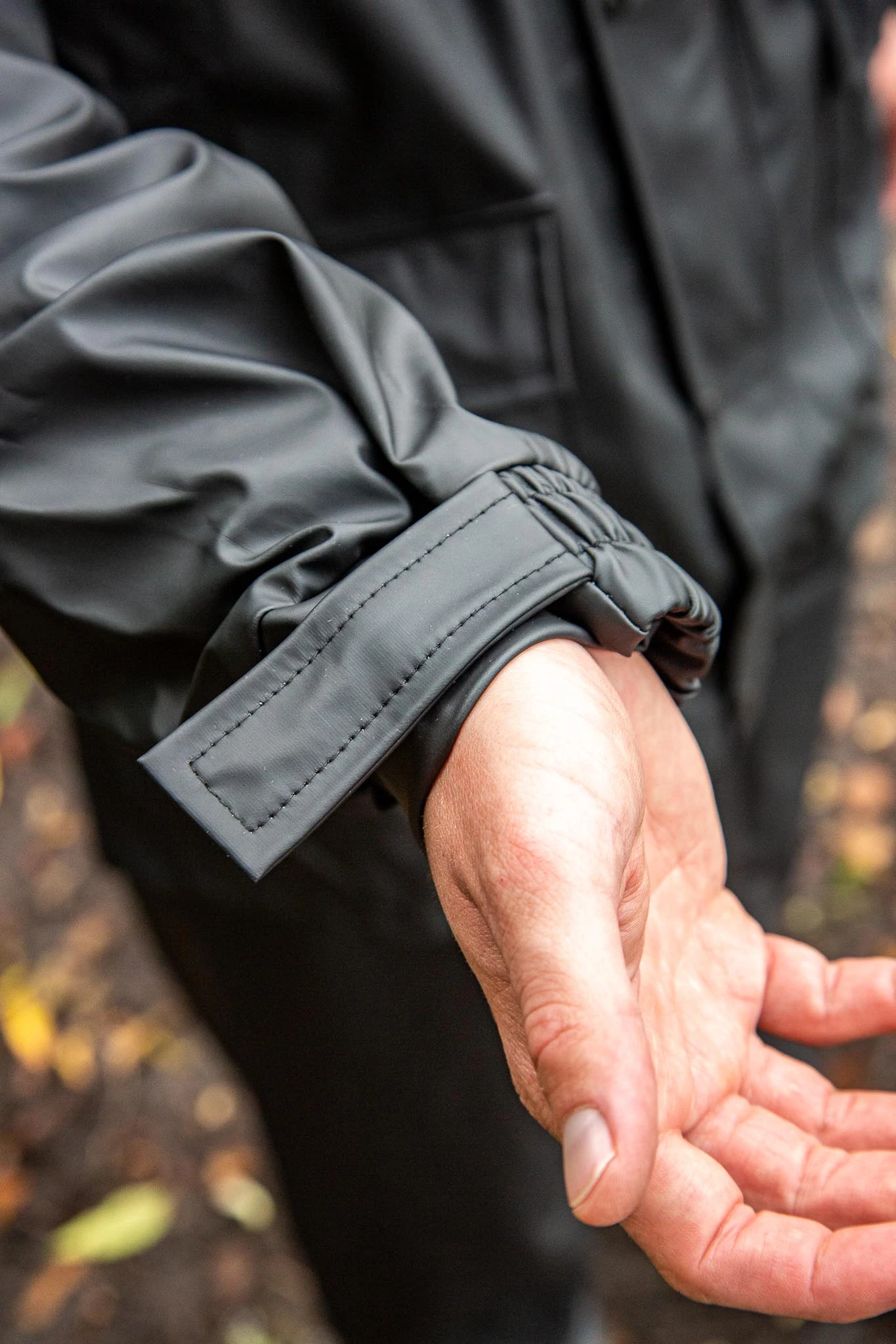 Ultimate Pro Rain Suit 100% Wind & Waterproof Size XL 1 Ultimate Pro Rain Suit 100% Wind & Waterproof Size XL