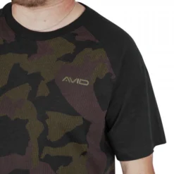 Avid Distortion Camo Lite T-Shirt XL -Campsite & Supply f2cdf0f357931ee2